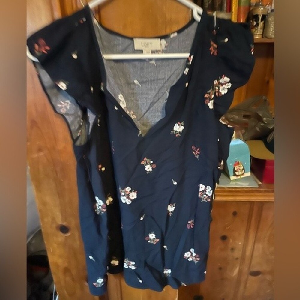 Womens blouse size Small
